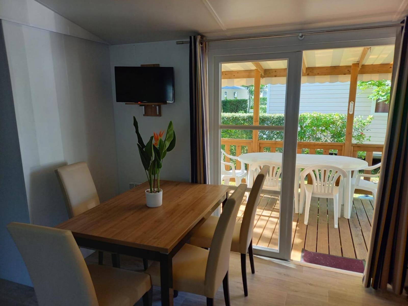 Mobilhome 6/8 Personnes Camping La Tremblade